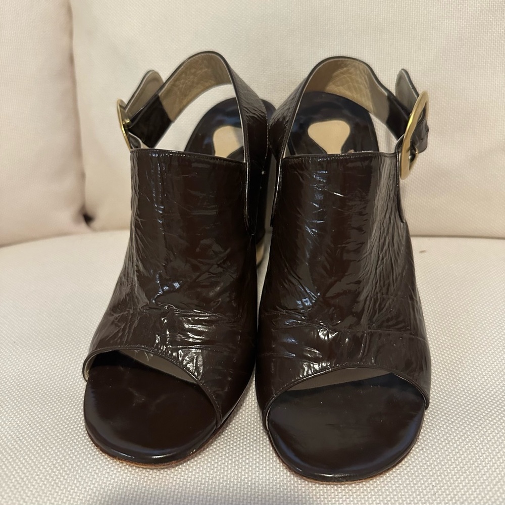 Vintage Chloe Dark Brown Open-Toe Heels. Beautiful and very comfort.